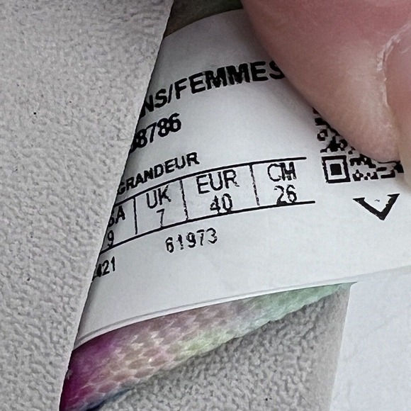 Chaco Chillos Rainbow Tie Dye Flip Flop Thong Sandals - Picture 6 of 6